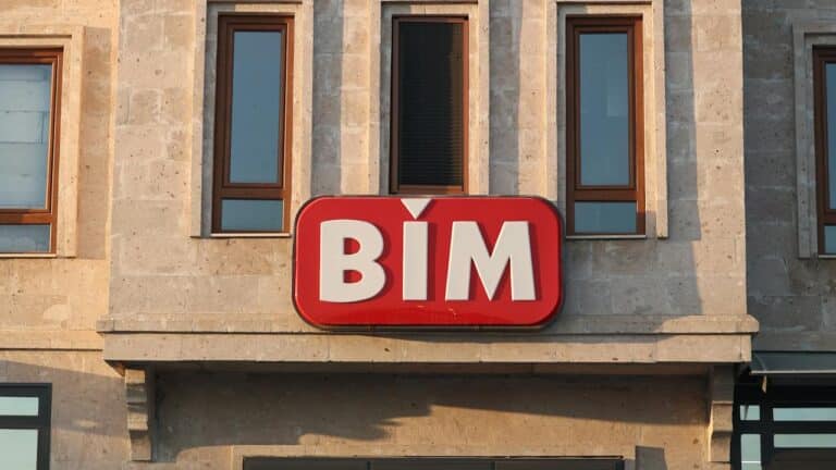 Market WhatsApp kanalları