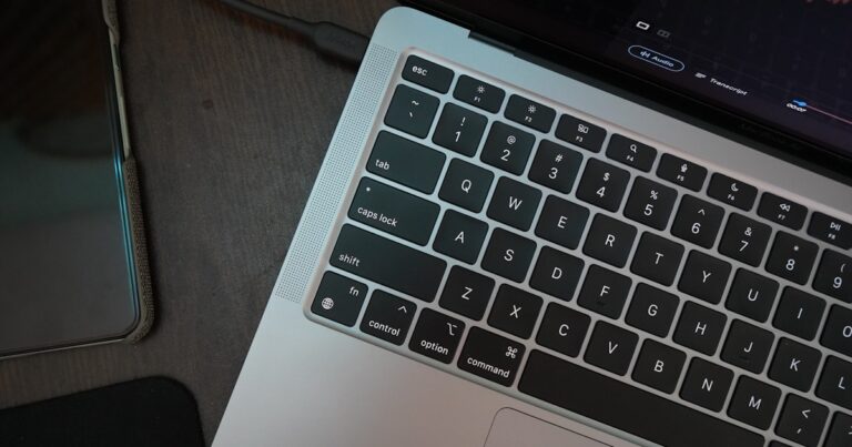 laptop ekran kablosu arizasi