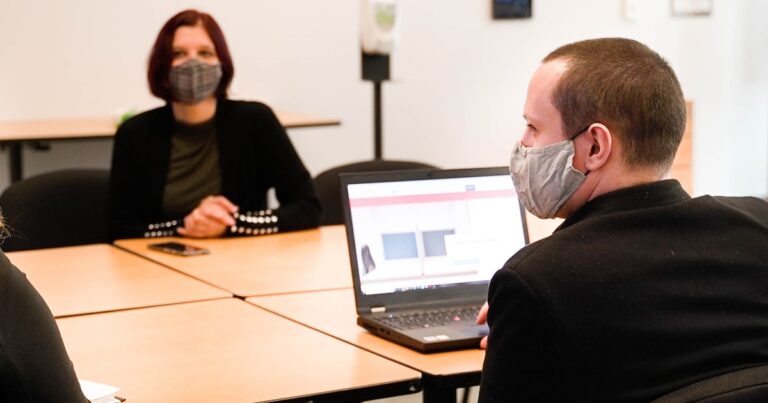 Zoom Toplantı AI Araçları