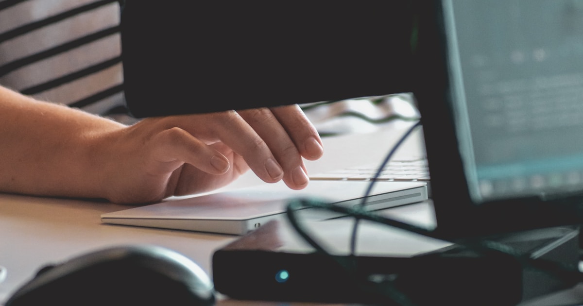 bilgisayar fare takiliyor